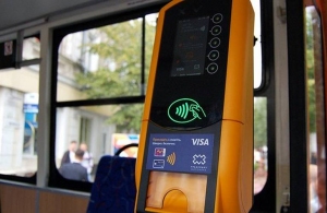 У громадський транспорт Житомира незабаром повернуть оплату проїзду за допомогою NFC