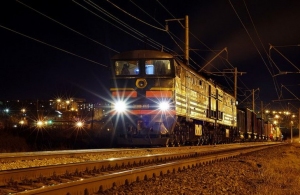 У Житомирській області водій мопеду потрапив під локомотив