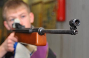 В Житомирській області 13-річний хлопчик знайшов рушницю і вистрілив у товариша
