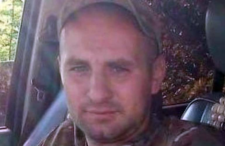 На Донбасі жертвою ворожого обстрілу став військовий з Житомирської області