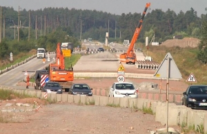 На північному обході Житомира ремонтують аварійні ділянки: транспорт рухається в об'їзд. ФОТО