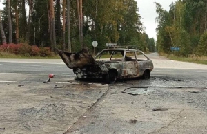 На Житомирщині в результаті аварії перекинулася і загорілася Таврія. ФОТО