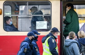 Понад 700 мешканців Житомирської області оштрафували за відсутність маски у громадському місці