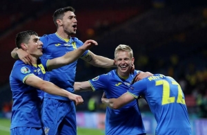 Збірна України обіграла боснійців і пробилася до плей-оф відбору на ЧС-2022