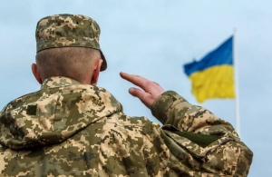 Українці найбільше довіряють армії, найменше – російським ЗМІ