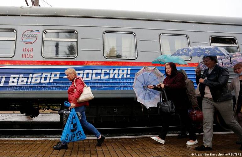 У «ДНР» та «ЛНР» оголосили про евакуацію населення до Росії: що відомо