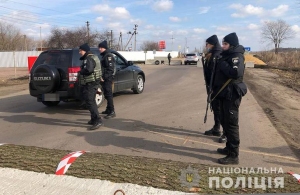 Поліція Житомирщини отримала понад 1000 повідомлень про підозрілих осіб та ворожі мітки