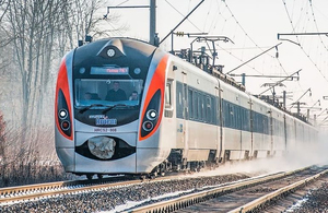 Швидкісний поїзд Київ-Перемишль збив пенсіонера на Житомирщині