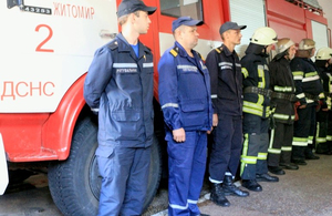 У Житомирі сталася пожежа в 5-поверховому будинку. Рятувальники евакуювали жителів. ФОТО