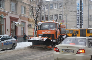 Комунальники відзвітували про прибирання снігу в Житомирі