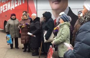 «Радикали» в центрі Житомира агітували людей записати відеозвернення проти Супрун. ВІДЕО