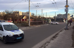 У Житомирі перекрили вулицю Чехова через знайдену гранату. ФОТО