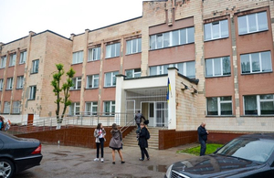 Масове отруєння в школі № 28 у Житомирі: 11 учнів звернулись в лікарню