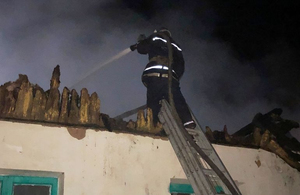 У Житомирській області згоріла сільська школа: рятувальники підозрюють підпал. ФОТО