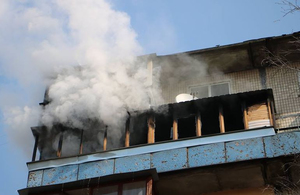У Житомирі 12 рятувальників гасили пожежу в багатоповерхівці, обійшлося без постраждалих