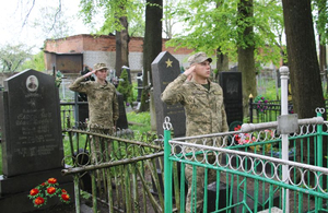 У Житомирі на військовому кладовищі вшанувати пам’ять загиблих в роки Другої світової. ФОТО