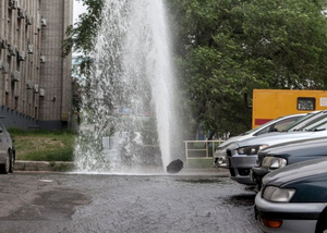 Водоканал попереджає житомирян про появу на вулицях міста нових «фонтанів»