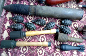 Арсенал у гаражі: у жителя Житомирщини вилучили колекцію зброї та боєприпасів часів Другої світової. ФОТО