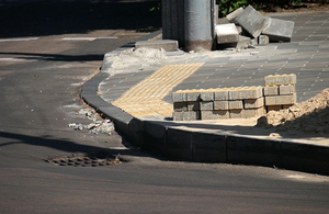 Ремонт тротуарів у центрі Житомира планують завершити до кінця літа. ФОТО