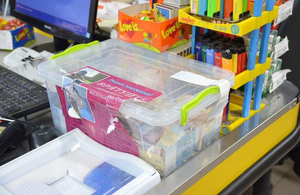 У Житомирській області чоловік увірвався в магазин і вкрав скриньку з пожертвами. ФОТО