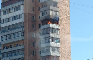 У Житомирі в багатоповерхівці спалахнула пожежа: горів балкон на 11 поверсі. ФОТО