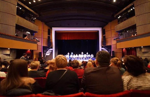 Незважаючи на жалобу у місті, Житомирський драмтеатр сьогодні відкриє театральний сезон