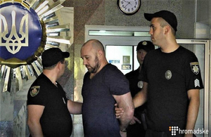 Підозрюваного в замовному вбивстві Житомирський суд відпустив під домашній арешт