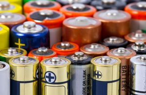 Рада хоче зобов'язати українців утилізувати батарейки та акумулятори: як це може працювати