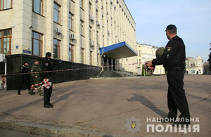 Майдан Корольова в Житомирі оточили поліція і спецслужби: шукають бомбу