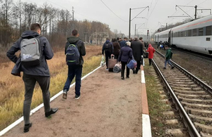 У поїзді Intercity, який зупинили в Житомирській області, бомбу не знайшли. ФОТО