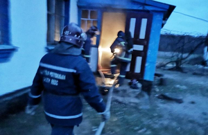 На Житомирщині жінка підпалила свій будинок, намагаючись розпалити грубку бензином