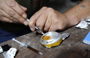 Наркодилерам, що торгували на Житомирщині метадоном, загрожує до 12 років в'язниці. ФОТО