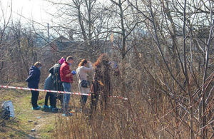 Поблизу болота на Крошні знайшли тіло хлопця з ознаками насильницької смерті. ФОТО