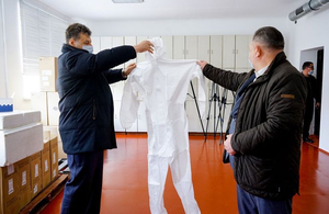 Житомирщина отримала з Китаю партію тестів, масок та біокостюмів. ФОТО