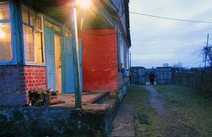 Встиг подзвонити в поліцію: на Житомирщині двоє чоловіків увірвалися в будинок і вбили його господаря