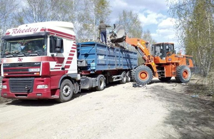 Львів прислав вантажівки, щоб забрати з Житомирської області своє сміття