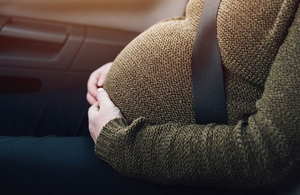 На Житомирщині жінка народила сина в таксі по дорозі в пологовий будинок