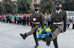 День героїв: у Житомирі вшанували пам'ять борців за волю України. ФОТО
