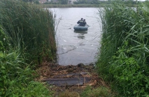 У Житомирській області рибалки знайшли у ставку тіло жінки