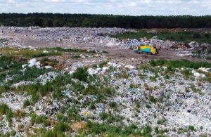 У Житомирі знову горіло міське сміттєзвалище: підозрюють підпал. ФОТО