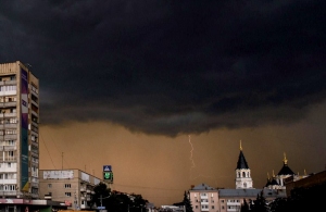 Зливи та грози: синоптики попереджають про негоду в Житомирській області