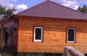 Овруцьким погорільцям добудовують перший модульний будинок: на черзі ще 11. ВІДЕО