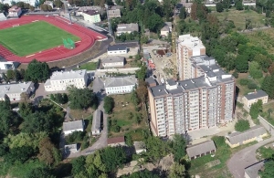 У Житомирі під час будівництва ЖК зруйнували паркан школи-інтернату