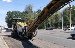 У Житомирі почали ремонт дорожнього покриття на вулиці Грушевського. ФОТО