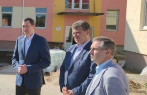 «Велике будівництво»: міністр оглянув у Житомирі реконструкцію дитсадка і спортшколи. ФОТО