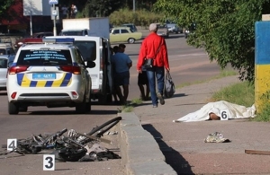 У Житомирі на мості водій Opel збив велосипедиста: від отриманих травм чоловік загинув