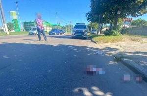 В Житомирі мотоцикліст збив пішохода: від отриманих травм він помер. ФОТО