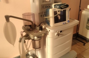 Житомирську лікарню обладнали сучасним апаратом штучної вентиляції легень