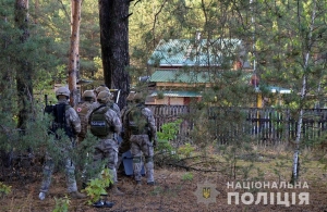 У Житомирській області мисливець підстрелив грибника: чоловіка затримував спецназ КОРД. ФОТО