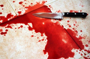 У Житомирі чоловік після вечері з коханою опинився у лікарні з ножовим пораненням